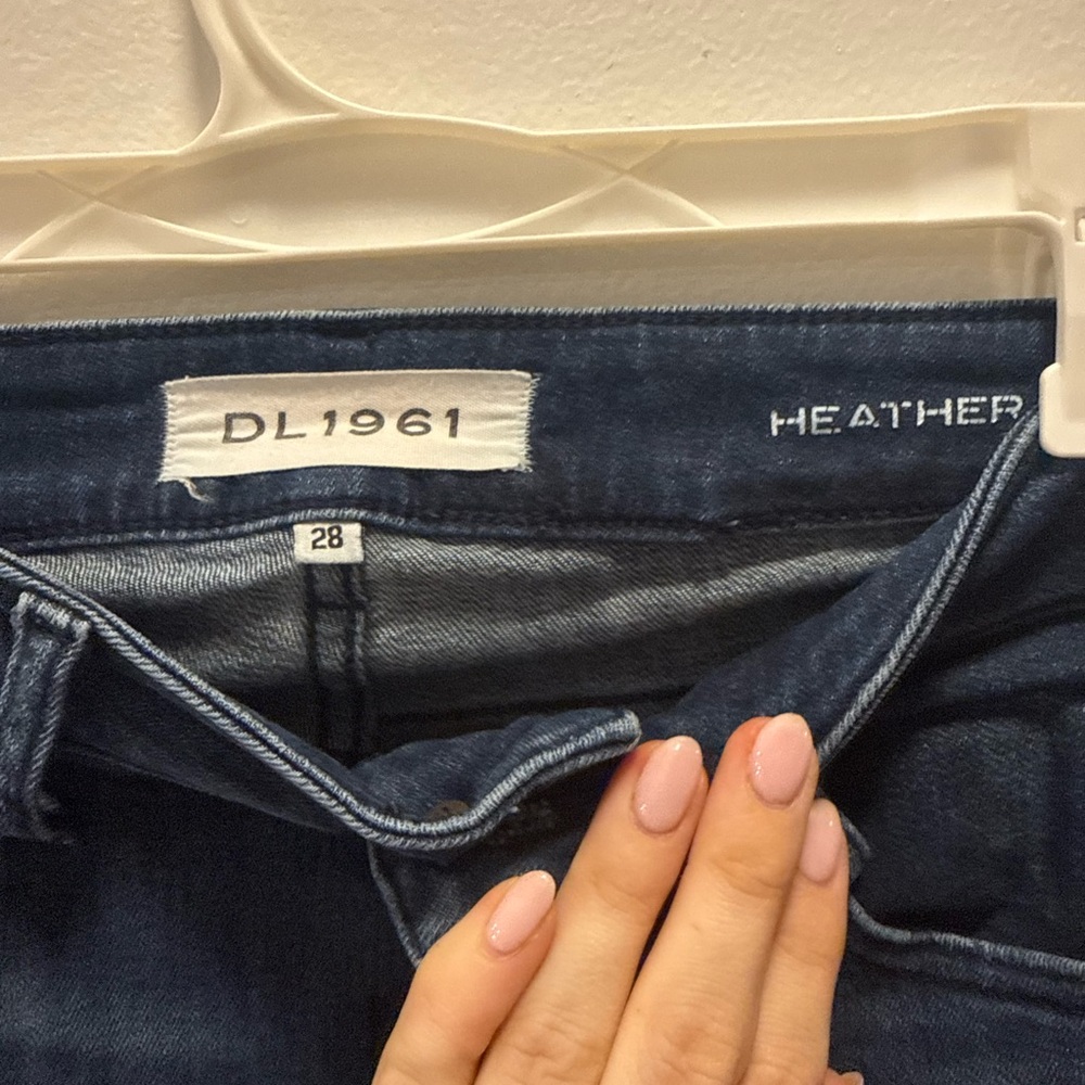 DL1961 Women's heather Flare Jeans in Blue - Picture 5 of 8